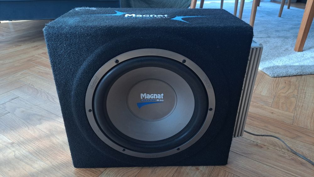 Subwoofer Magnat B30 800 W wzmacniacz Blaupunkt GTA260 400 W