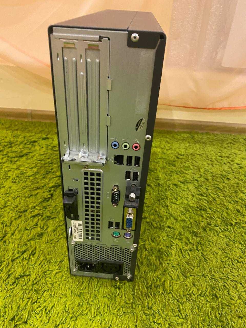 Комп'ютер Fujitsu Esprimo