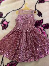 Продам новое праздничное платье с пайетками для девочки 6 лет