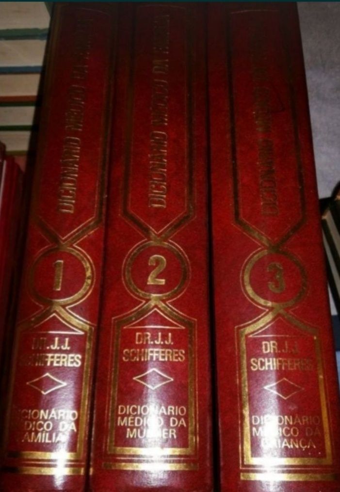 Dicionário Médico da Família ( 3 Volumes)