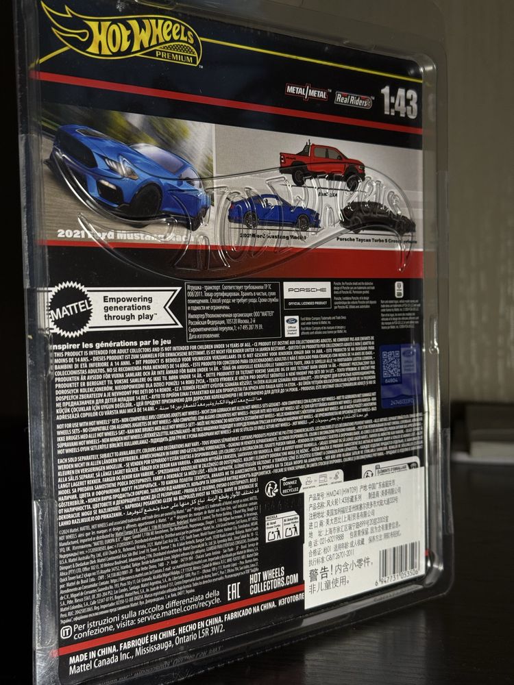 ВЕЛИКА модель 1:43 HotWheels Ford Mustang Mach 1 Premium