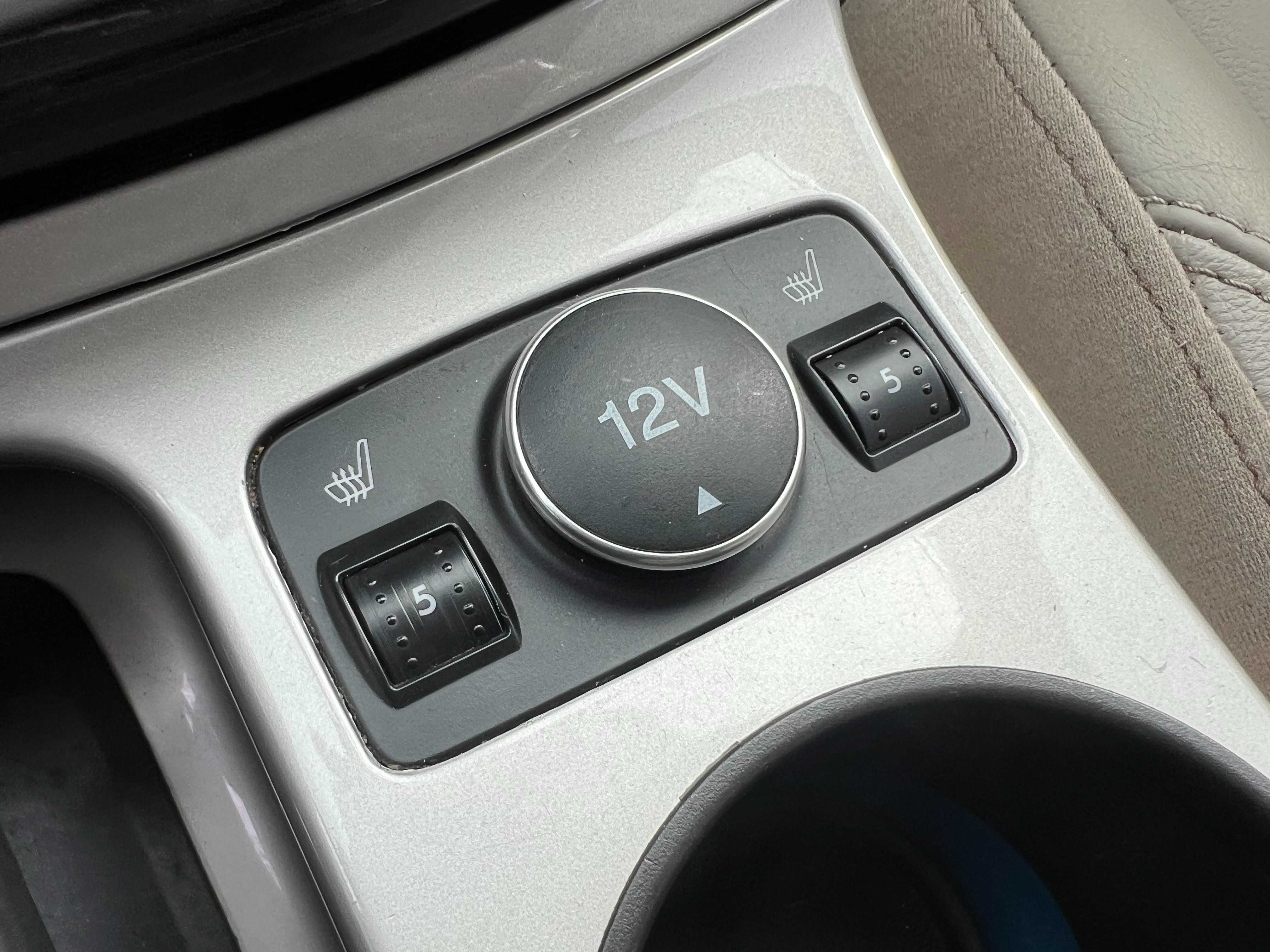 Ford C-Max Hybrid 2015 Год 2.0 л Автомат