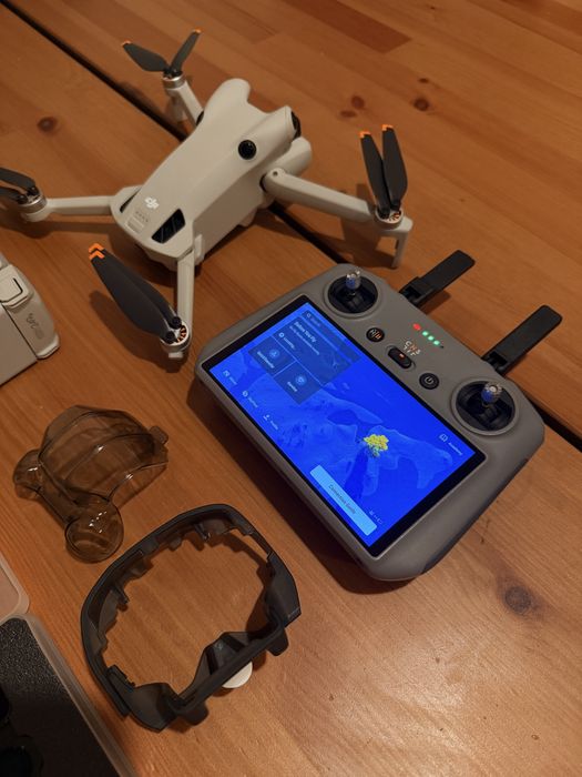 DJI Mini 4 Pro Fly More Combo (DJI RC 2)