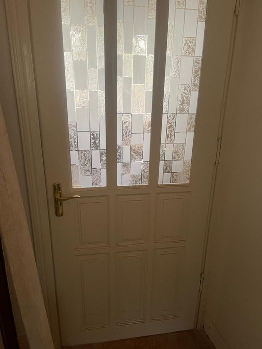 Продаються двері