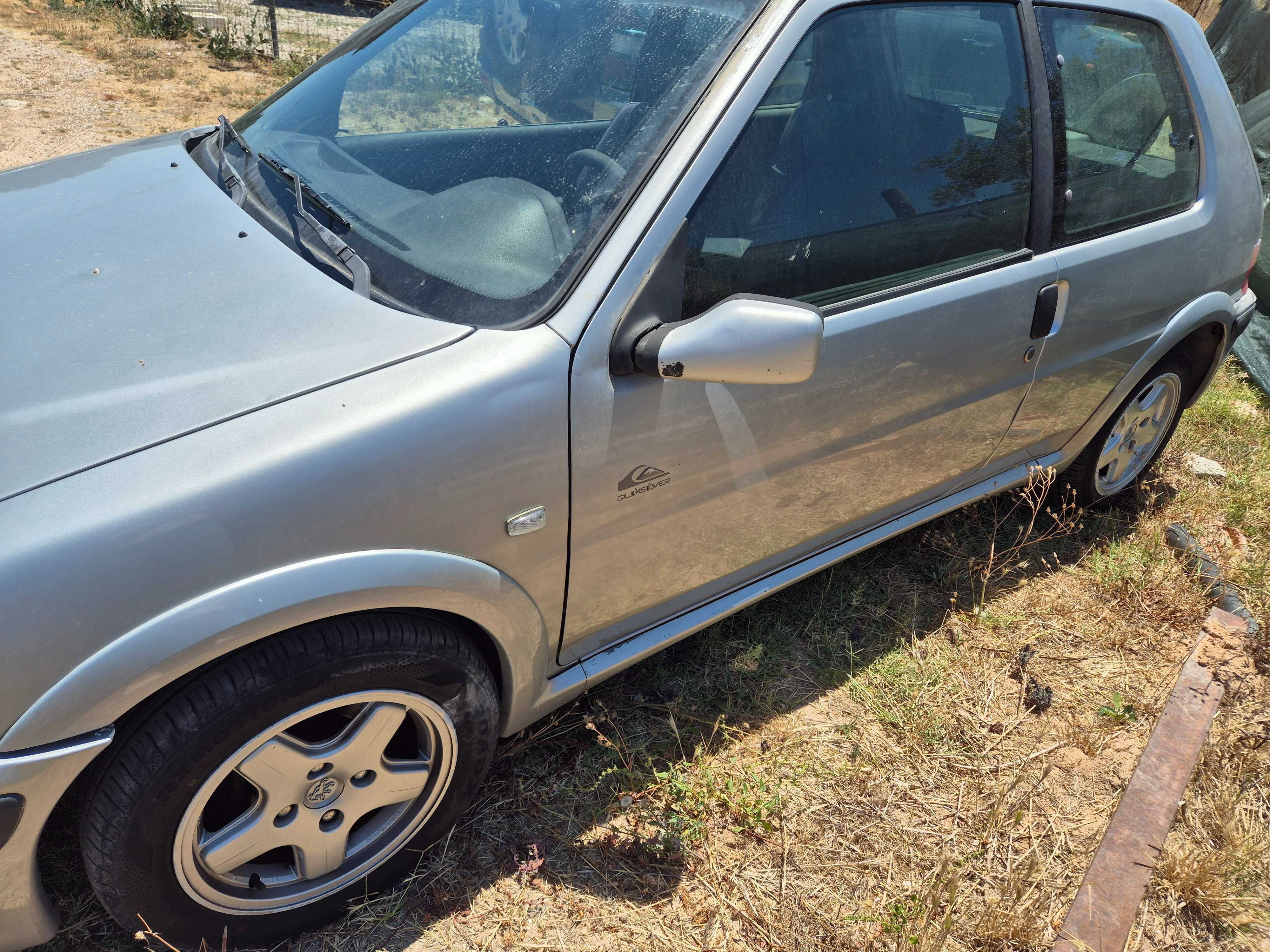 peugeot 106 quicksilver 1999- Acidentado