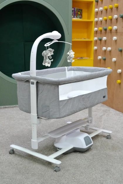 Продам приставне ліжечко Carrello Bloom
