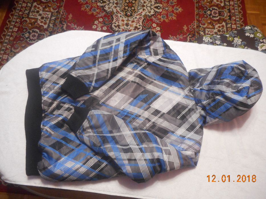Kurtka RESERVED rozmiar 152