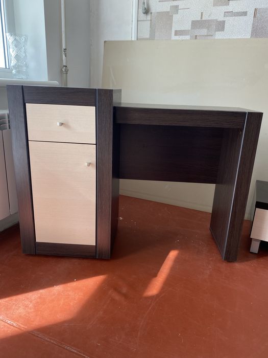 Столик туалетний без дзеркала