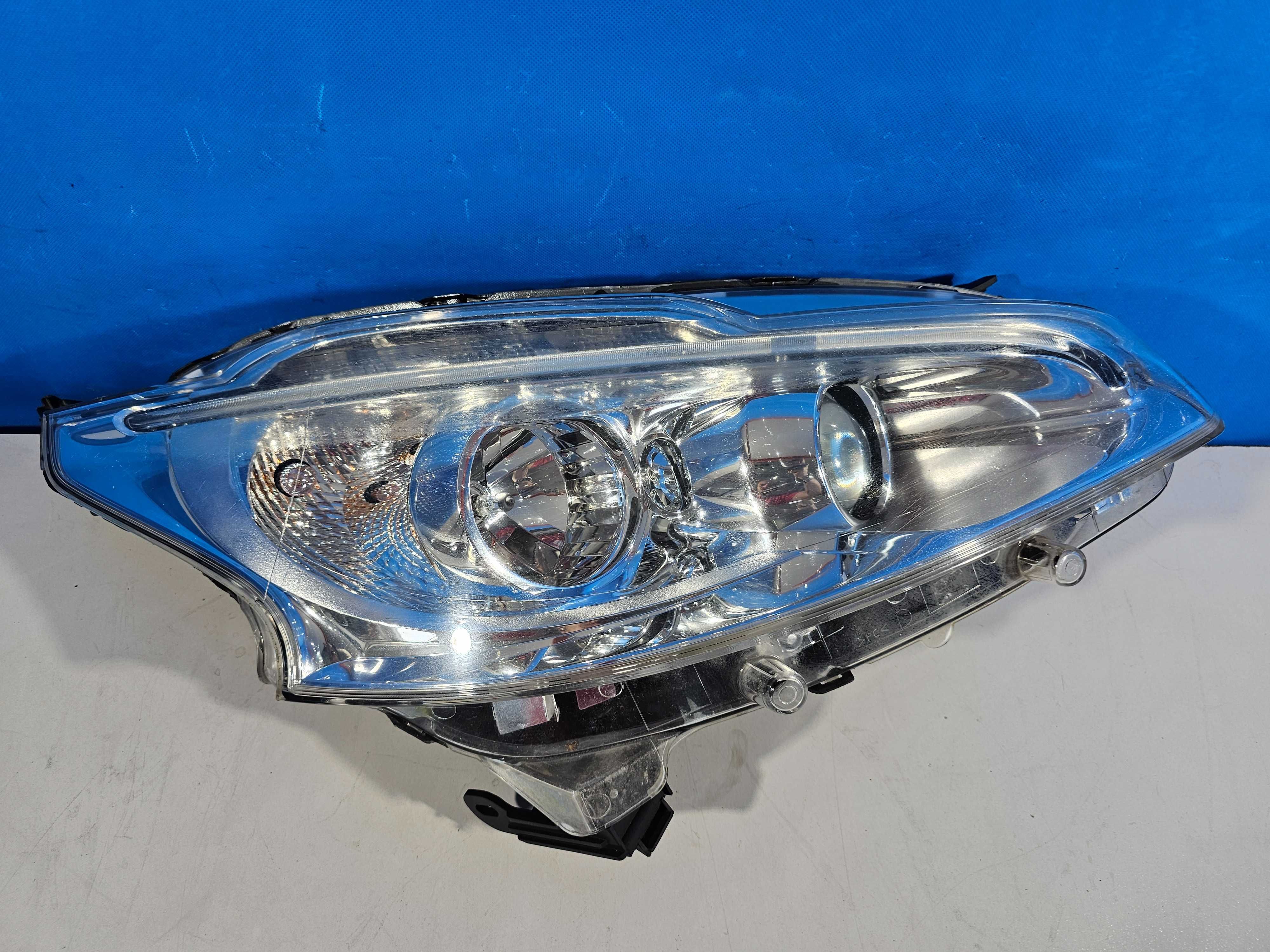 Peugeot 208 I 12-15r. Lampa Przód Przednia Prawa Soczewka Europa