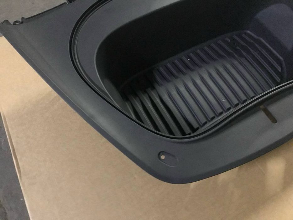 Корито, ванна, бокс підкапотний tesla model 3 highland 2024