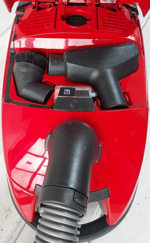 Odkurzacz Miele Cat & Dog model 1600W gwarancja
