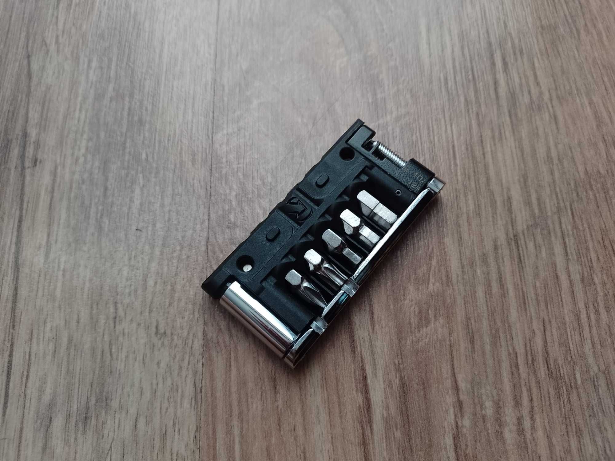 Multitool rowerowy PRO Performance 17-funkcji