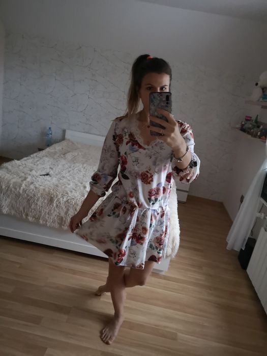 Sukienka selfieroom M