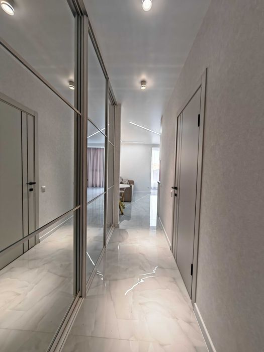 Продам квартиру с НОВЫМ ремонтов в ЖК Акварель 8!