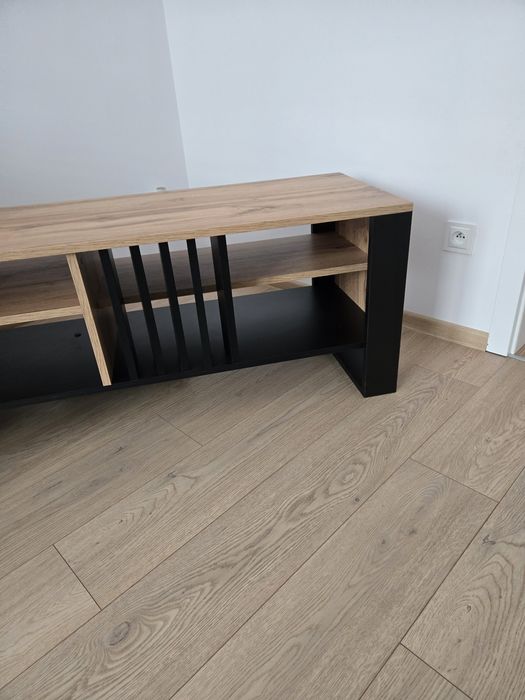 Szafka pod telewizor