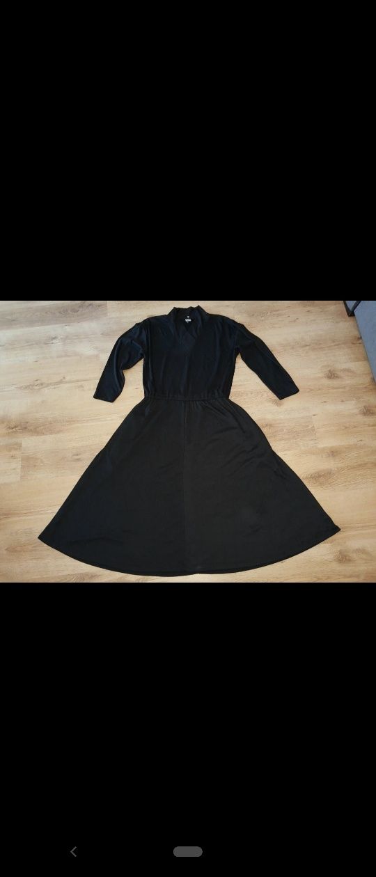 Sukienka czarna 42 XL 44 wiosna jesień XXL suknia rozkloszowana spódni