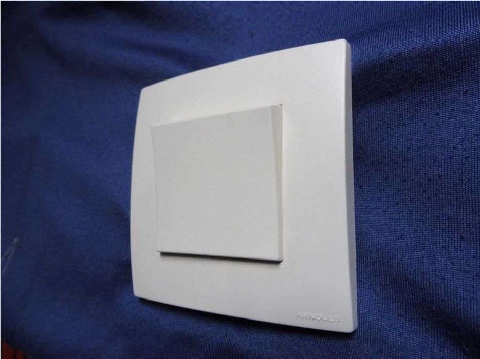 Tomadas e interruptores Arnould Espace (ou troco)