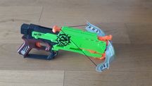 Nerf ZombieStrike stan bdb, 16 naboi gratis