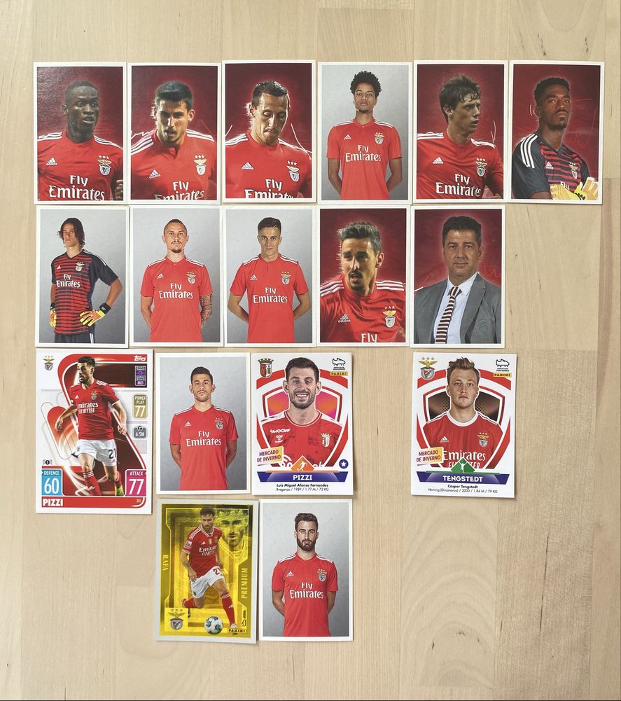 Mais de 60 Cromos Atuais ou Ex Jogadores do SLB Benfica Panini e Topps