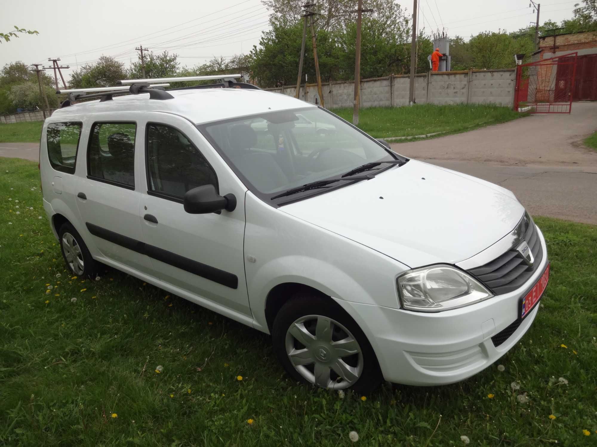 Dacia Logan MCV - 2010 року.