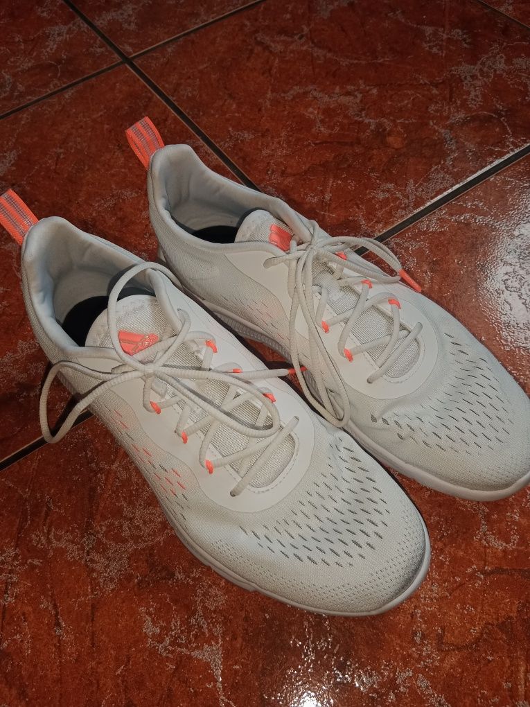 Buty Novamotion FW3256 adidas rozmiar  41 1/3
