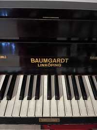 Piekne czarne pianino Baumgardt