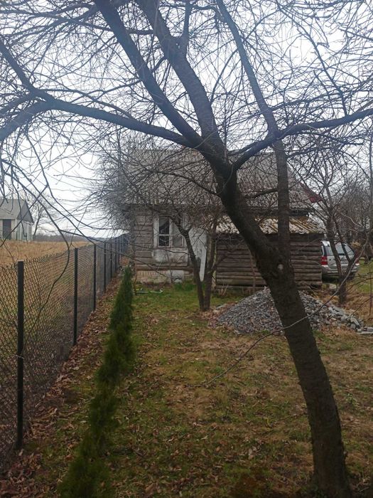 Sprzedam drewniany dom z bali 4,9 x 5,7 m – do rozbiórki