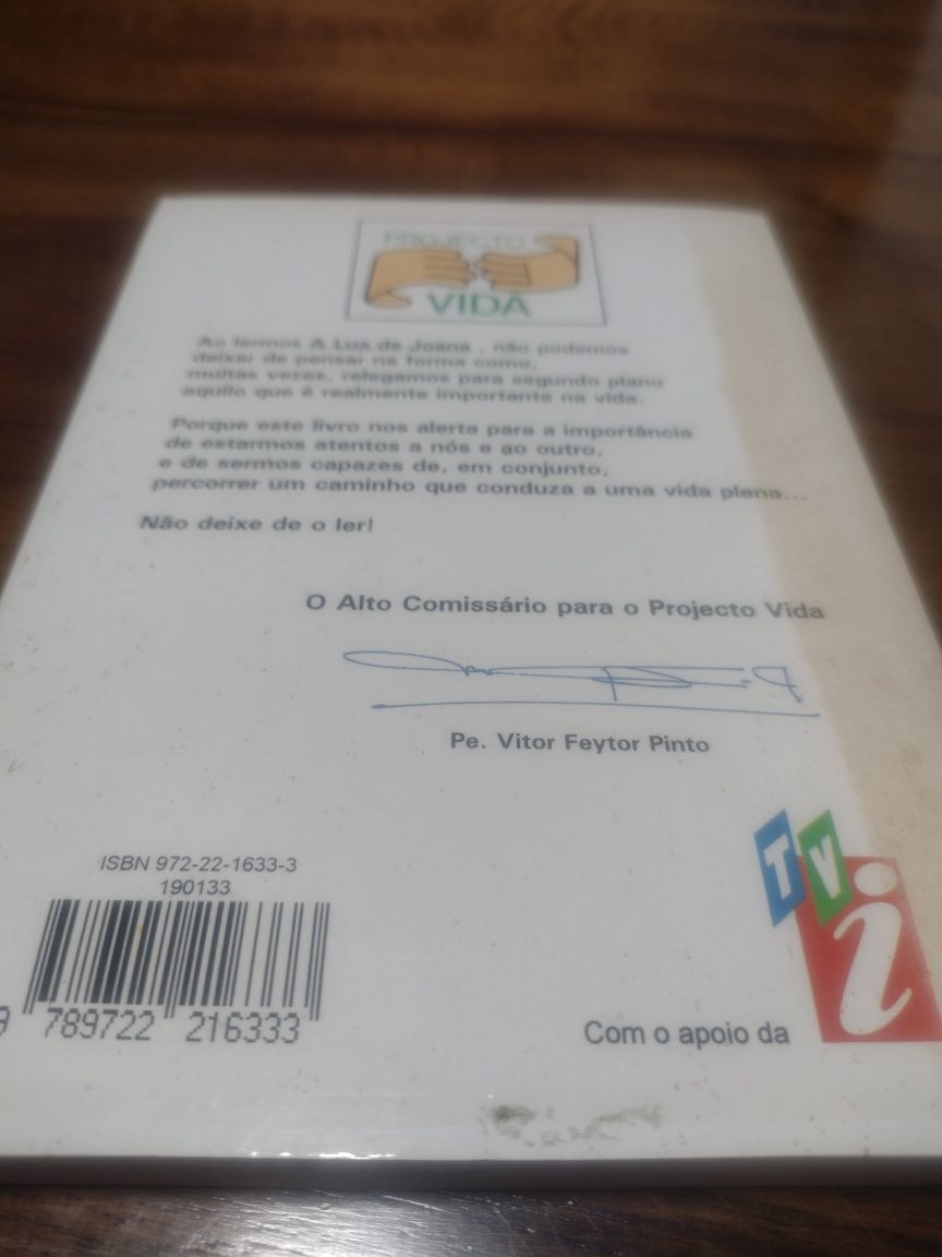 Livro a lua de Joana