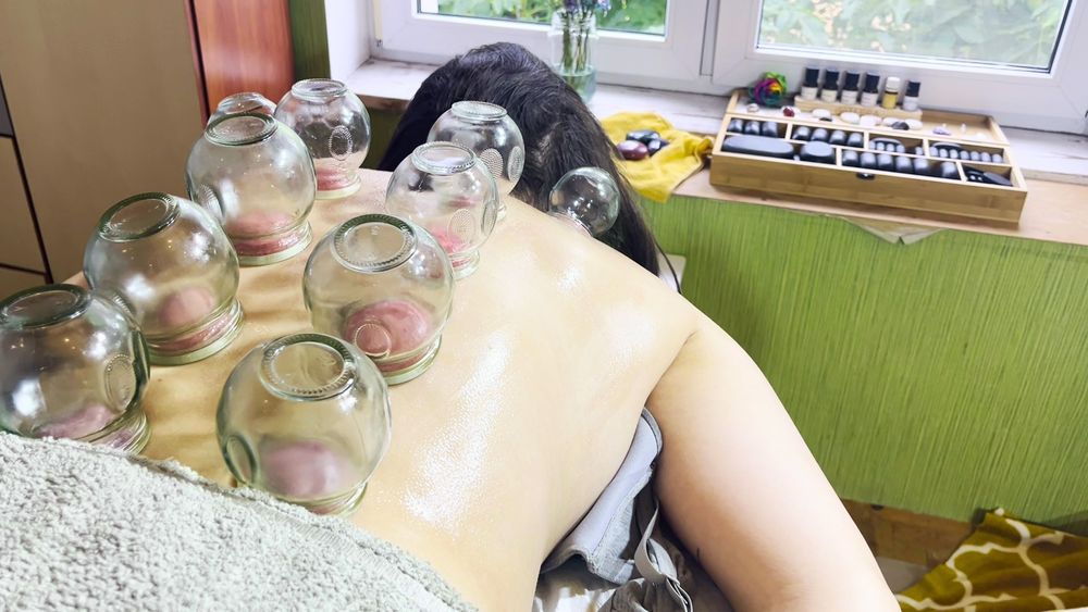 Bańki ogniowe i próżniowe z dojazdem do klienta – masaże twarzy i ciał