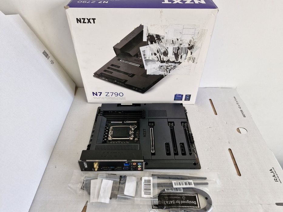 Nzxt N7 Z790 N7-Z79Xt-W1 Socket 1700  Płyta Główna