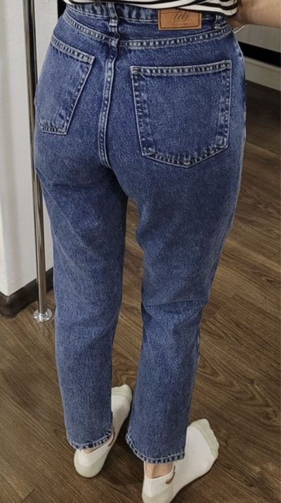 Продам джинси модні