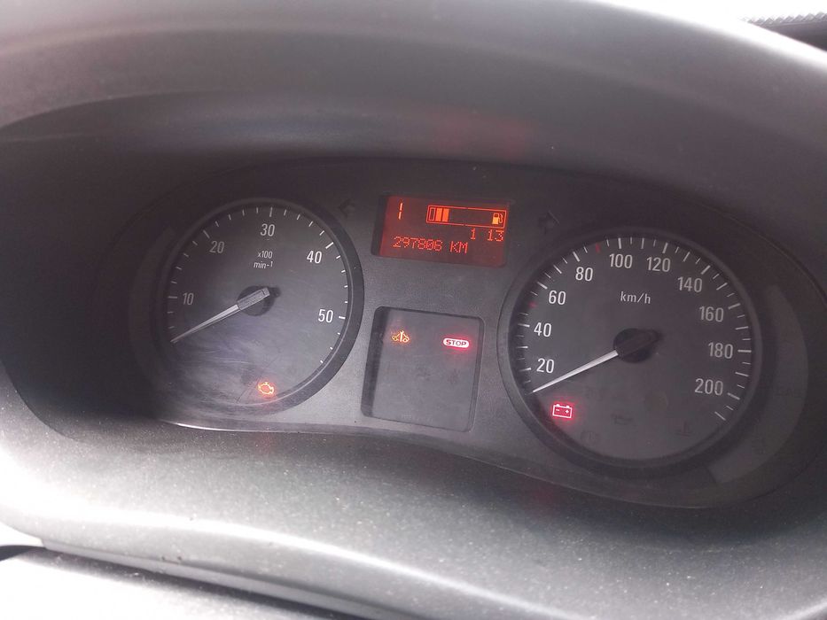 Opel vivaro 2011 rok super stan vebasto