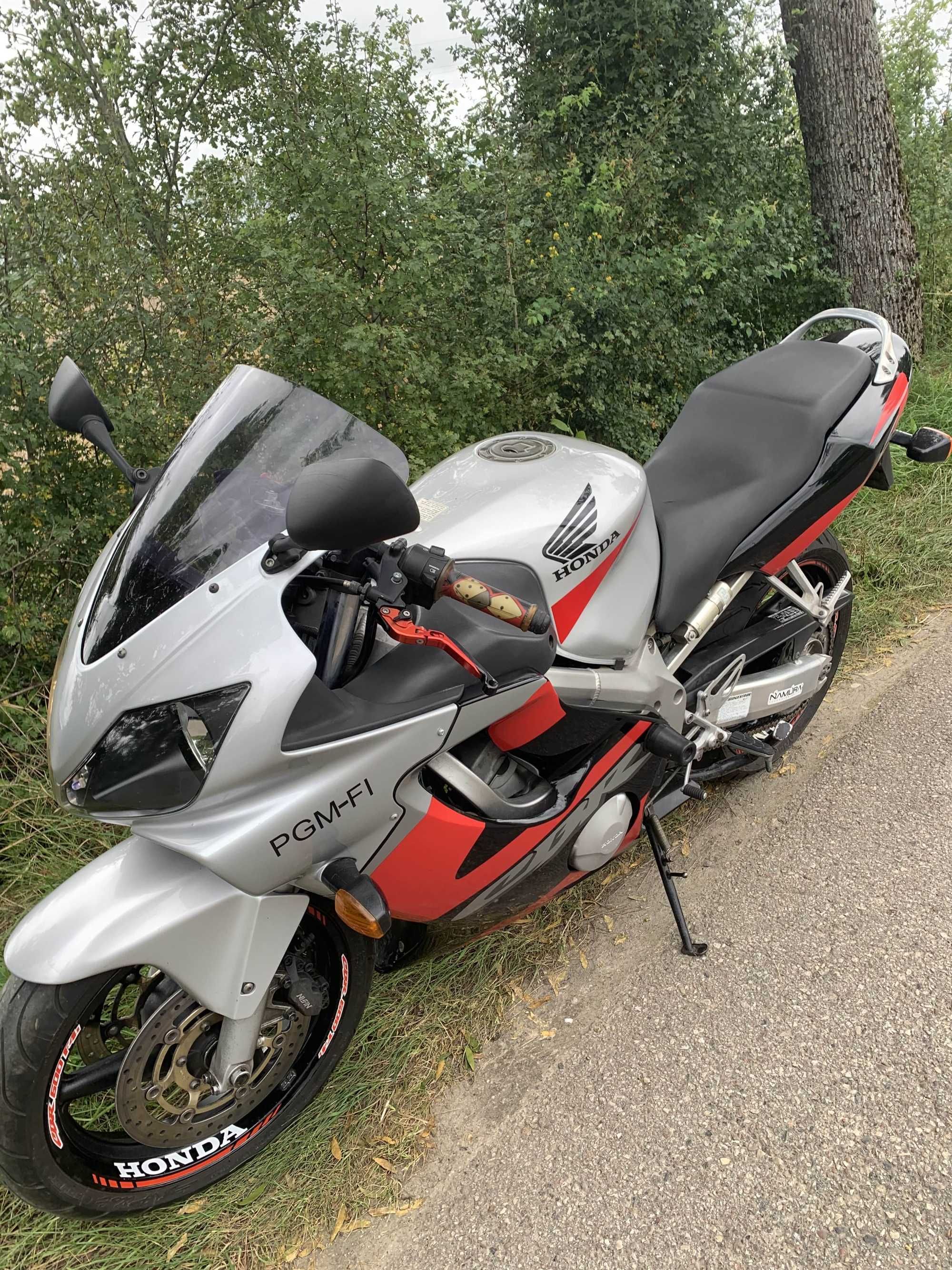 Honda CBR F4I 600