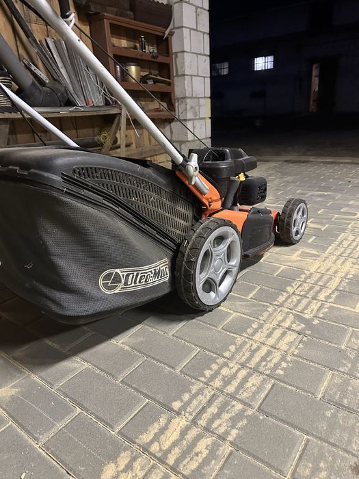 Kosiarka Oleo-Mac GV 48PK