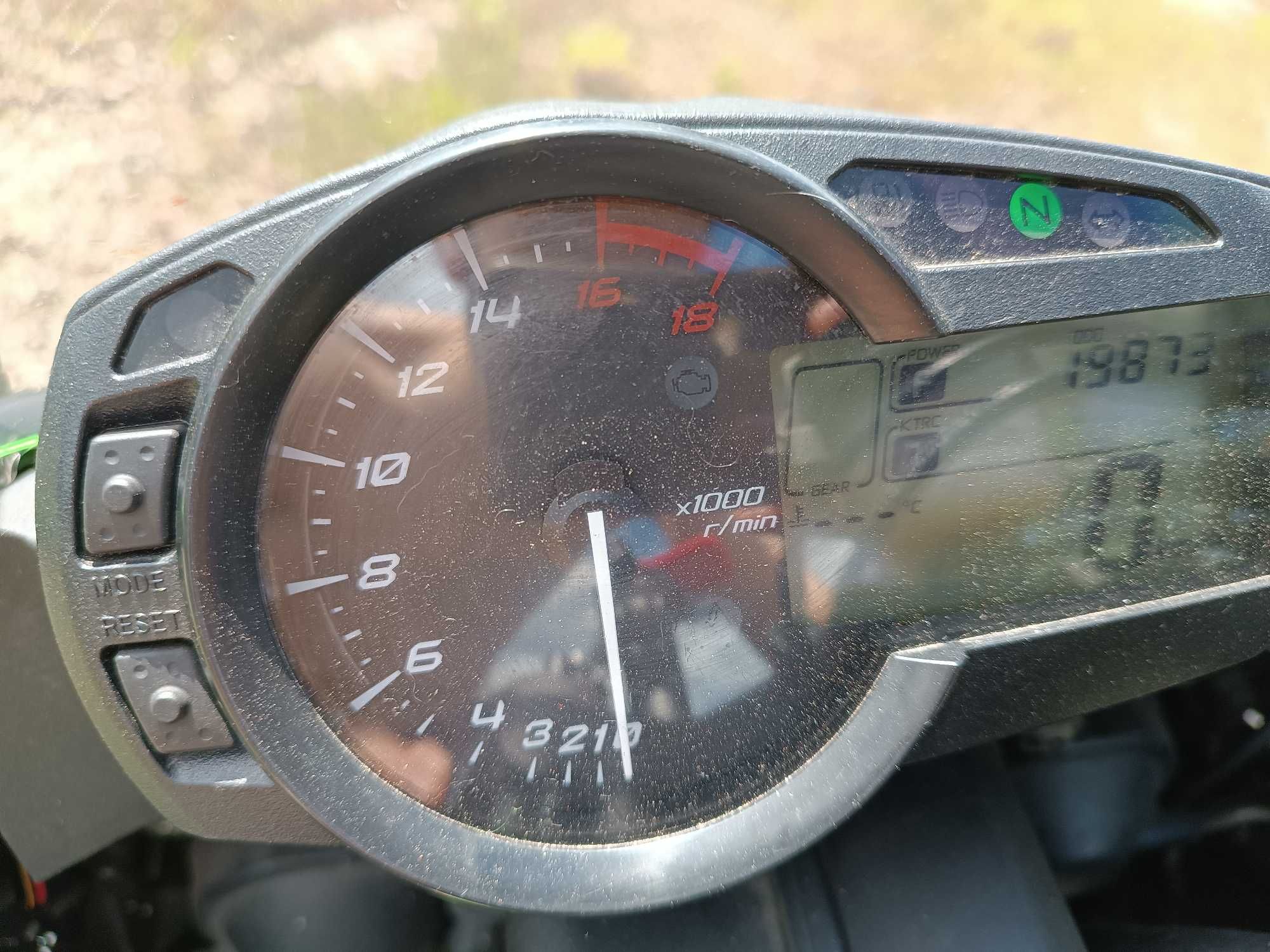 Kawasaki Ninja ZX6R 636 (sem ABS) 2016