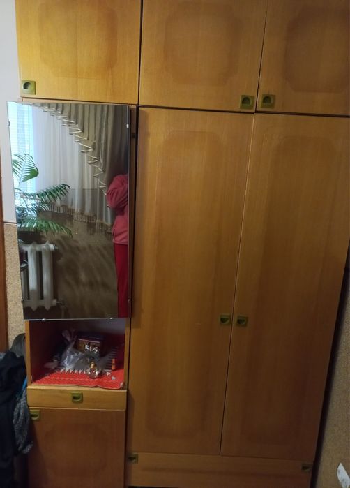 Прихожа    і двері