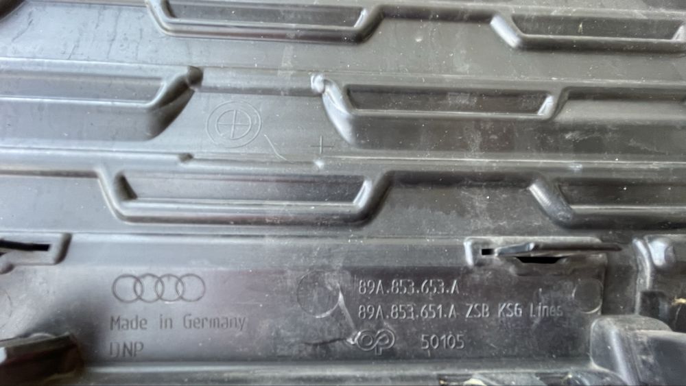 Ришітка передня е-трон ауді