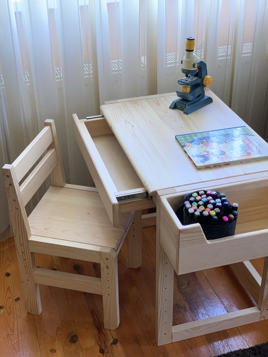 Дитячий стіл (парта) та стілець регулюючі деревʼяні нелаковані