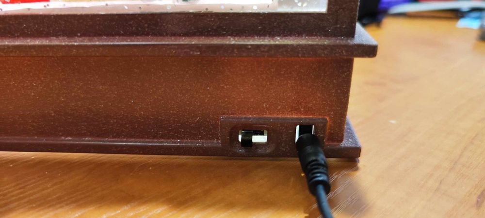 Ozdoba świąteczna bożonarodzeniowa świecąca pozytywka domek lampion