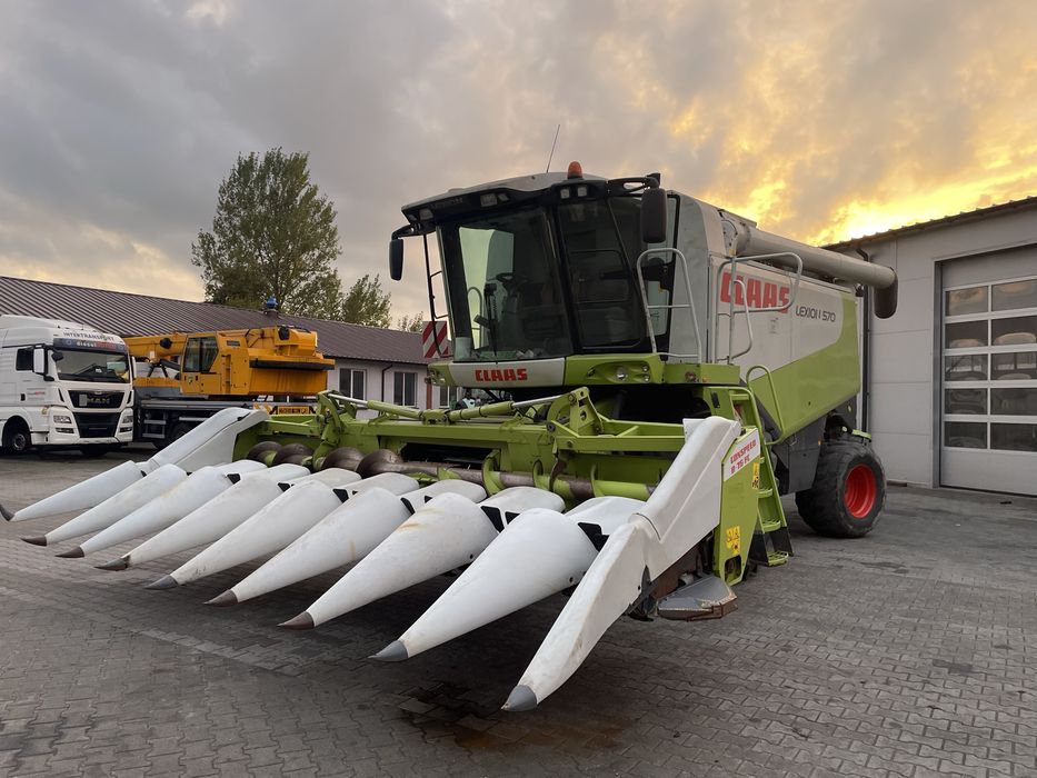 Zbiór koszenie omłot kukurydzy na ziarno Claas Lexion