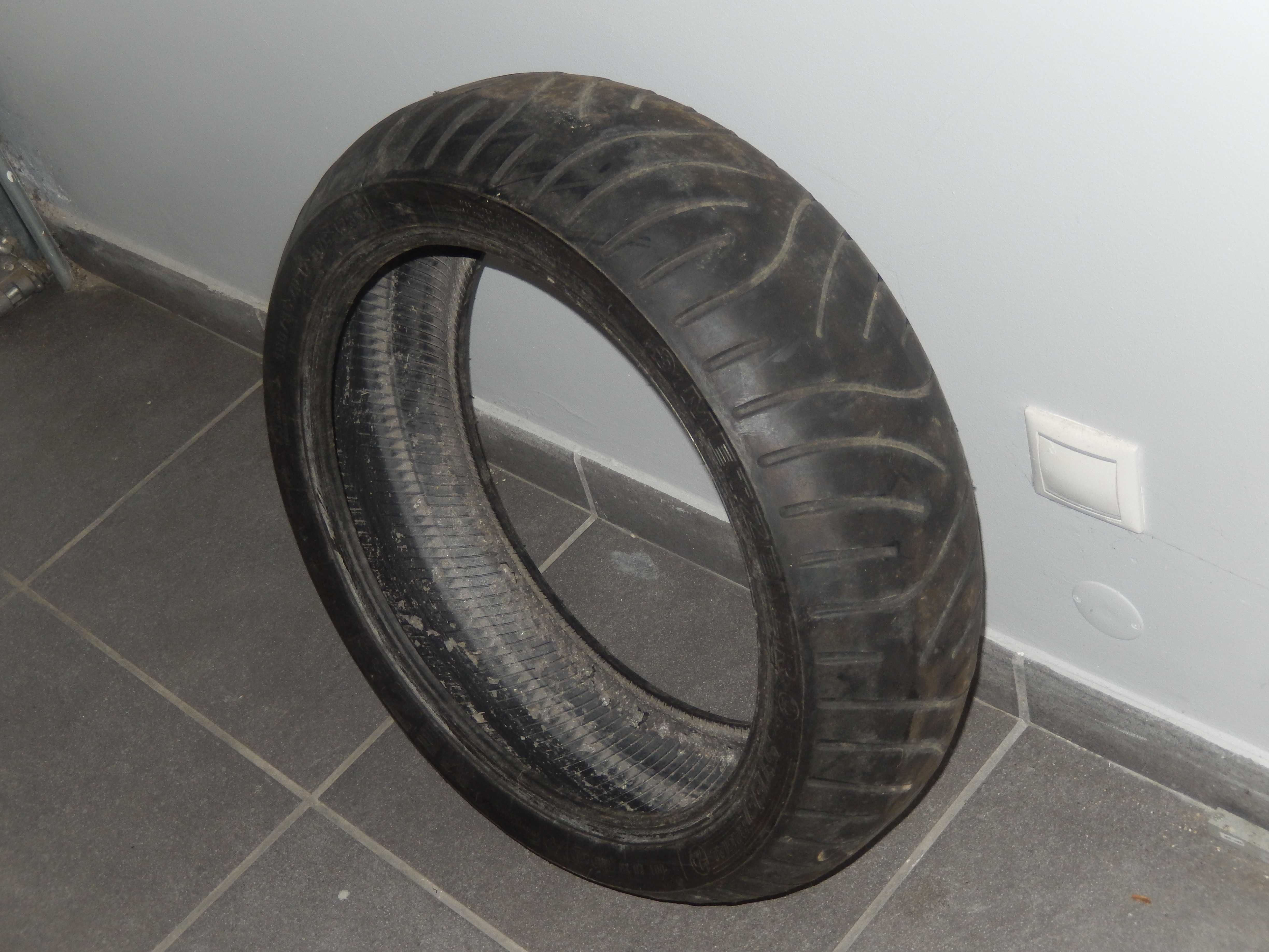 Vendo par de pneus Metzeler MEZ4 180/55 R17