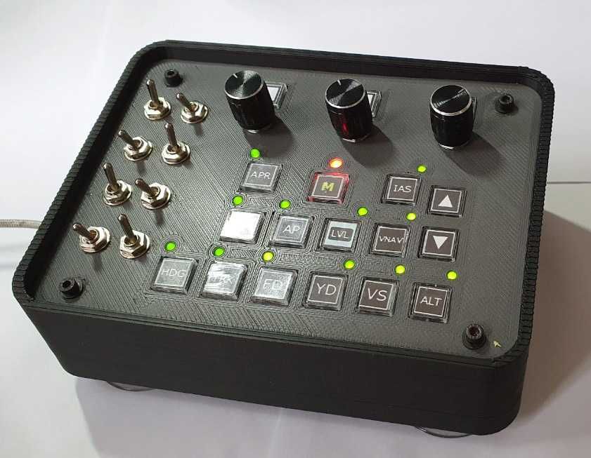 ButtonBox. Пульт управления приборами для авиа-, автосимуляторов.