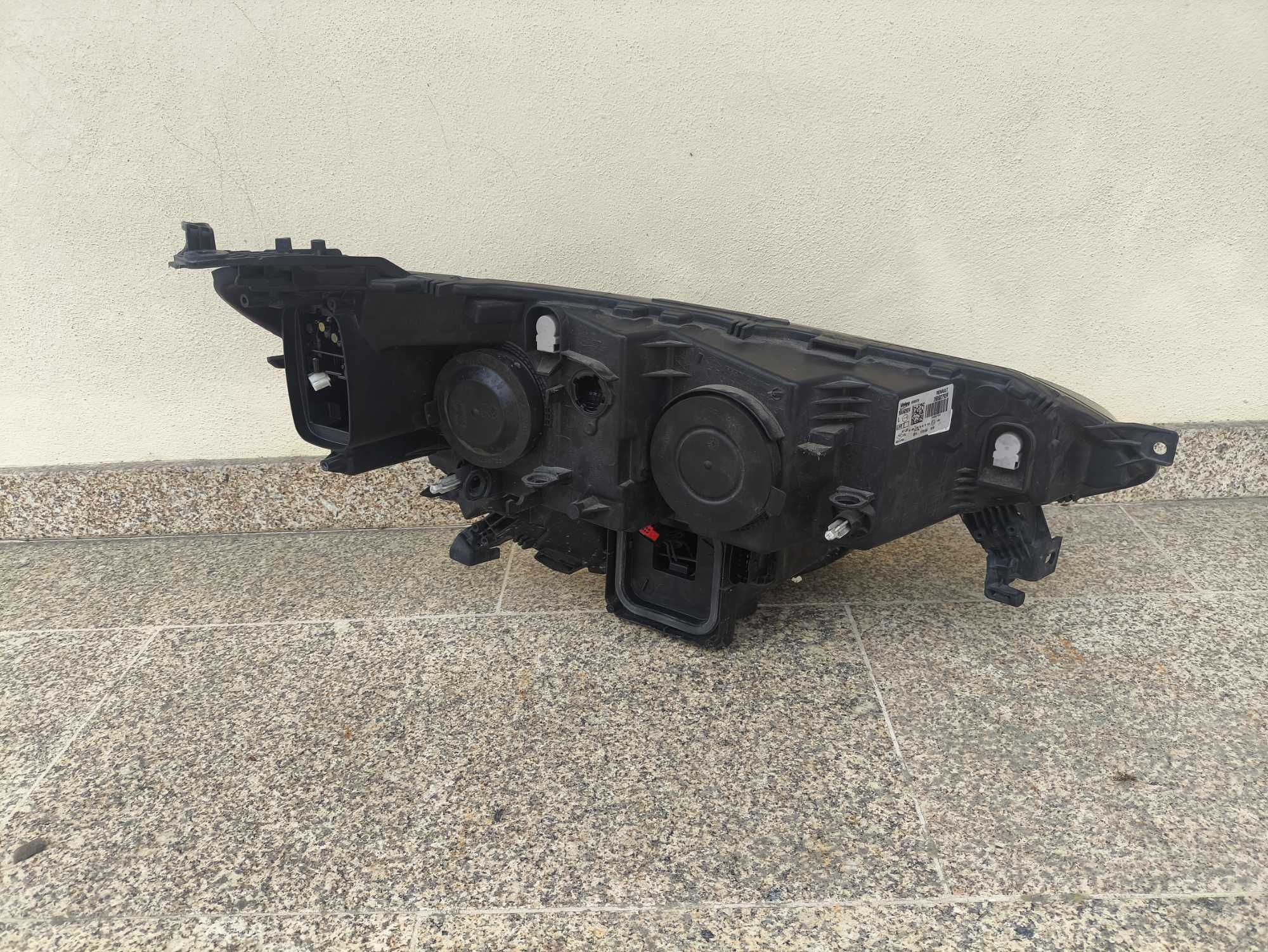 Farol Esquerdo Usado / Original RENAULT MEGANE IV Hatchback (B9A/M/N_)