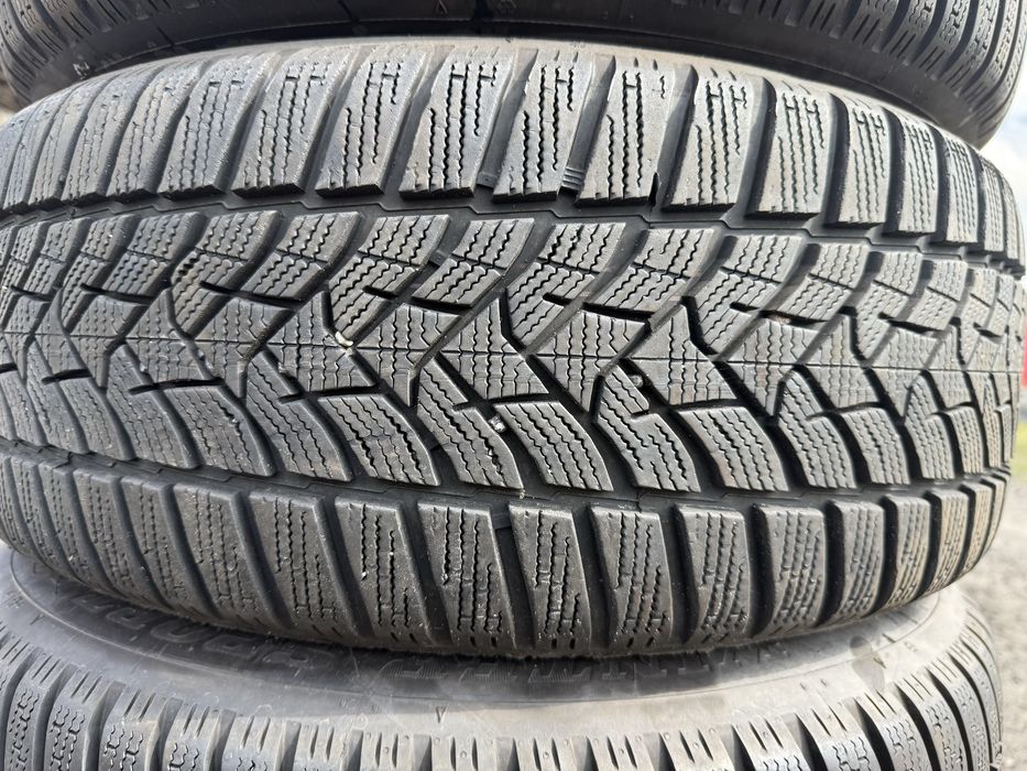 Komplet kół zimowych 5x112 17x7,5j et29 Audi Vw Skoda 225/50/17 Dunlop