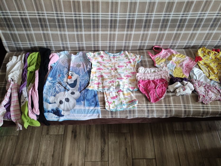 Mega paka ubrań dla dziewczynki rozmiar 4/5 lat wiosna-lato