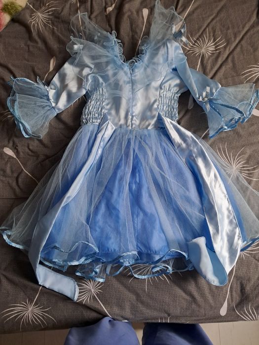 Праздничное платье на девочку