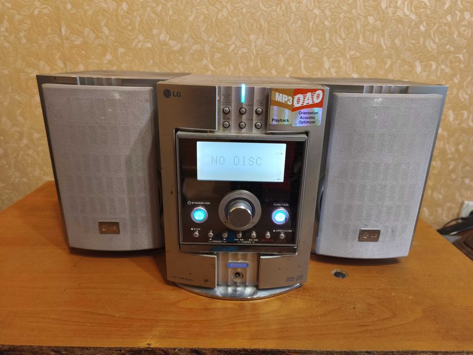 Музичний центр LG. 60ВТ