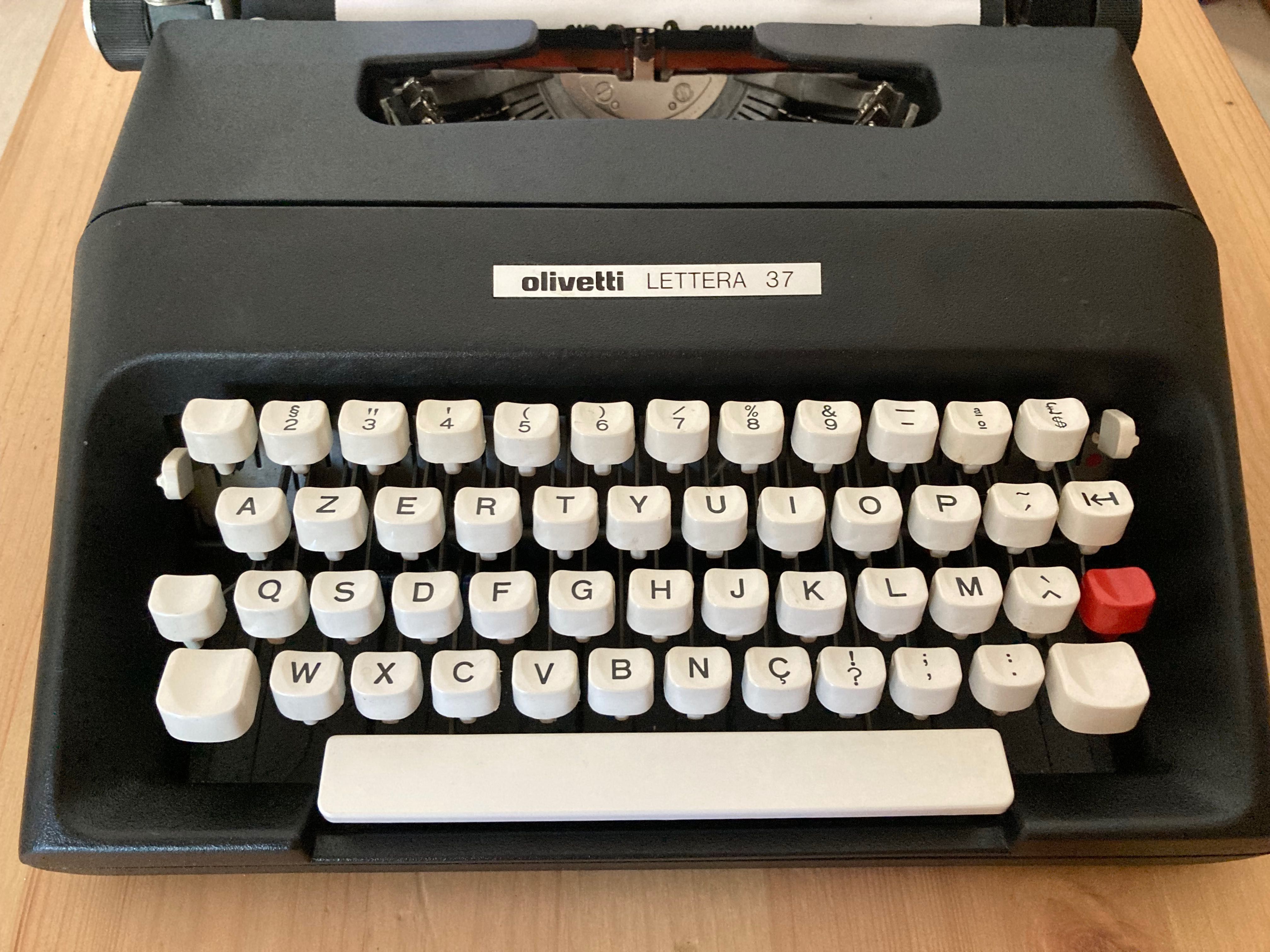 Olivetti Lettera 37