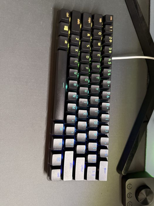 Клавіатура razer huntsman mini(red switch)