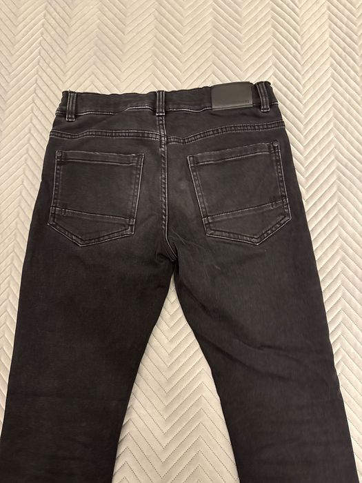 Yeansy chłopięce marki kappahl, rozmiar 158 cm.